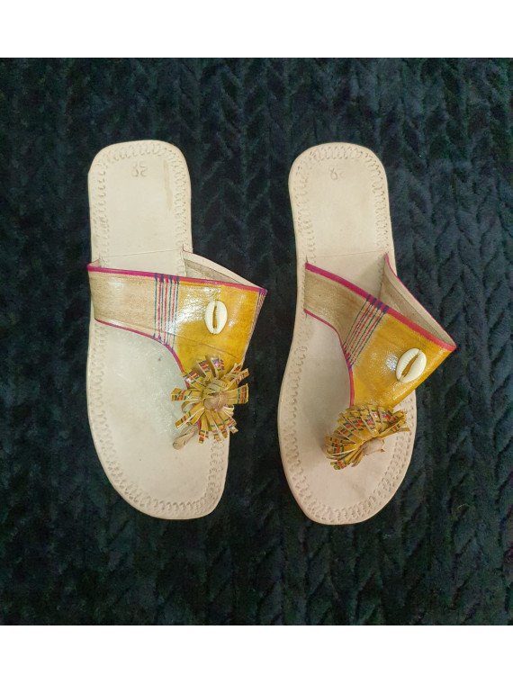 Chanclas Mostaza N38