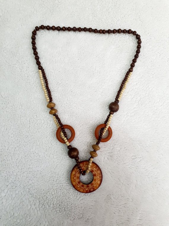 Collar Madera 3