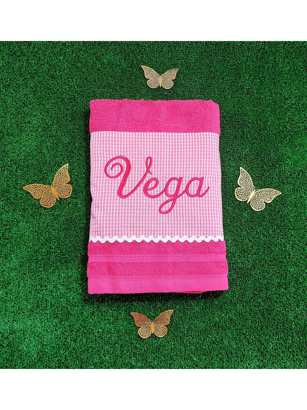 Toalla fucsia vichy rosa bebé nombre en fucsia