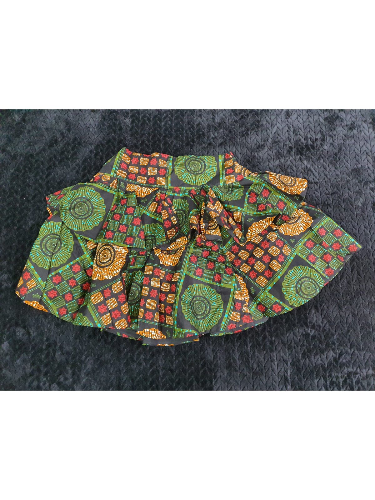 Falda verde dos volantes