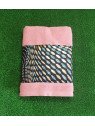 Toalla rosa bebe con tela africana 5